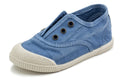 Natural world - Hoak Blue Barefoot