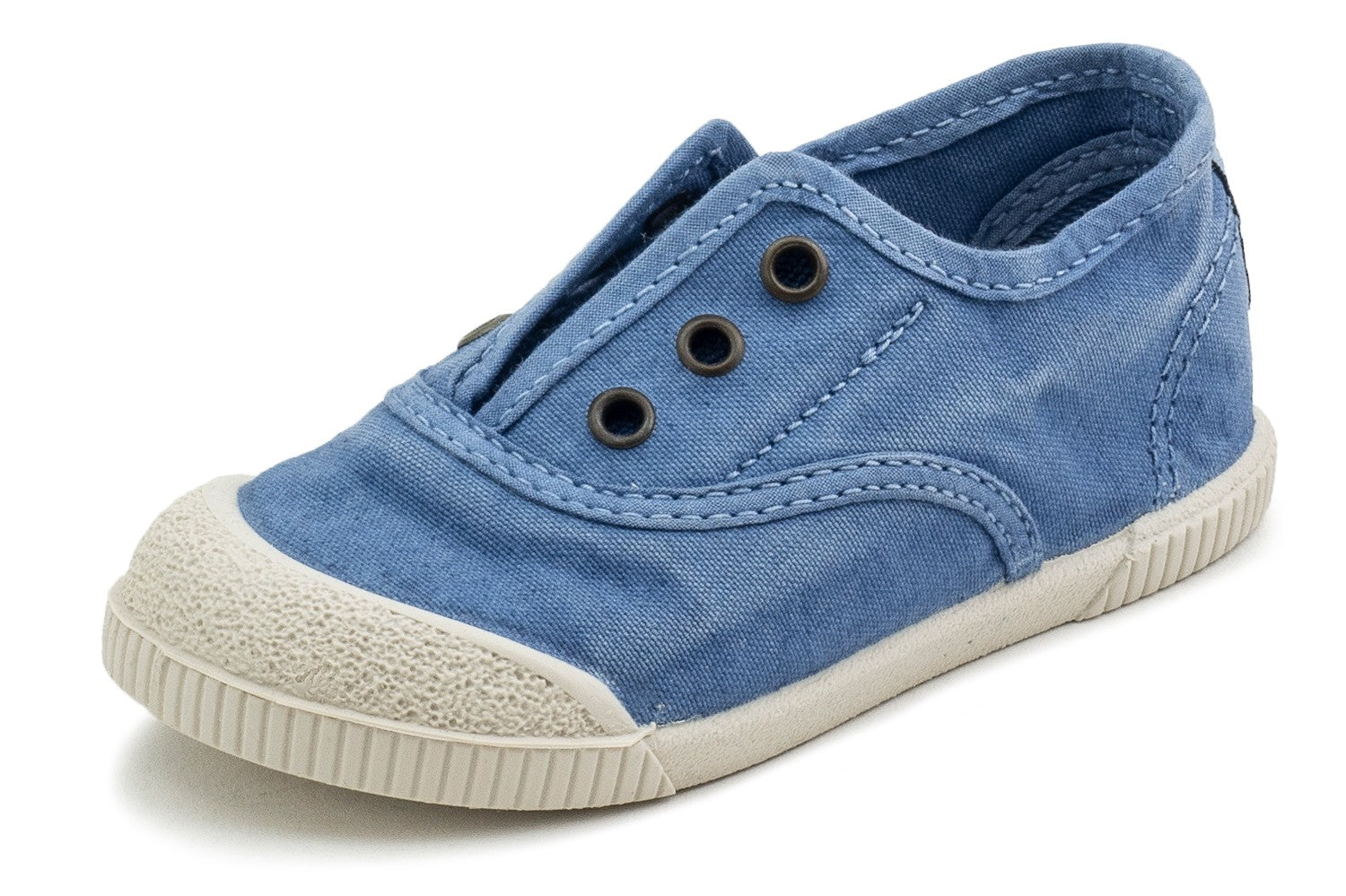 Natural world - Hoak Blue Barefoot
